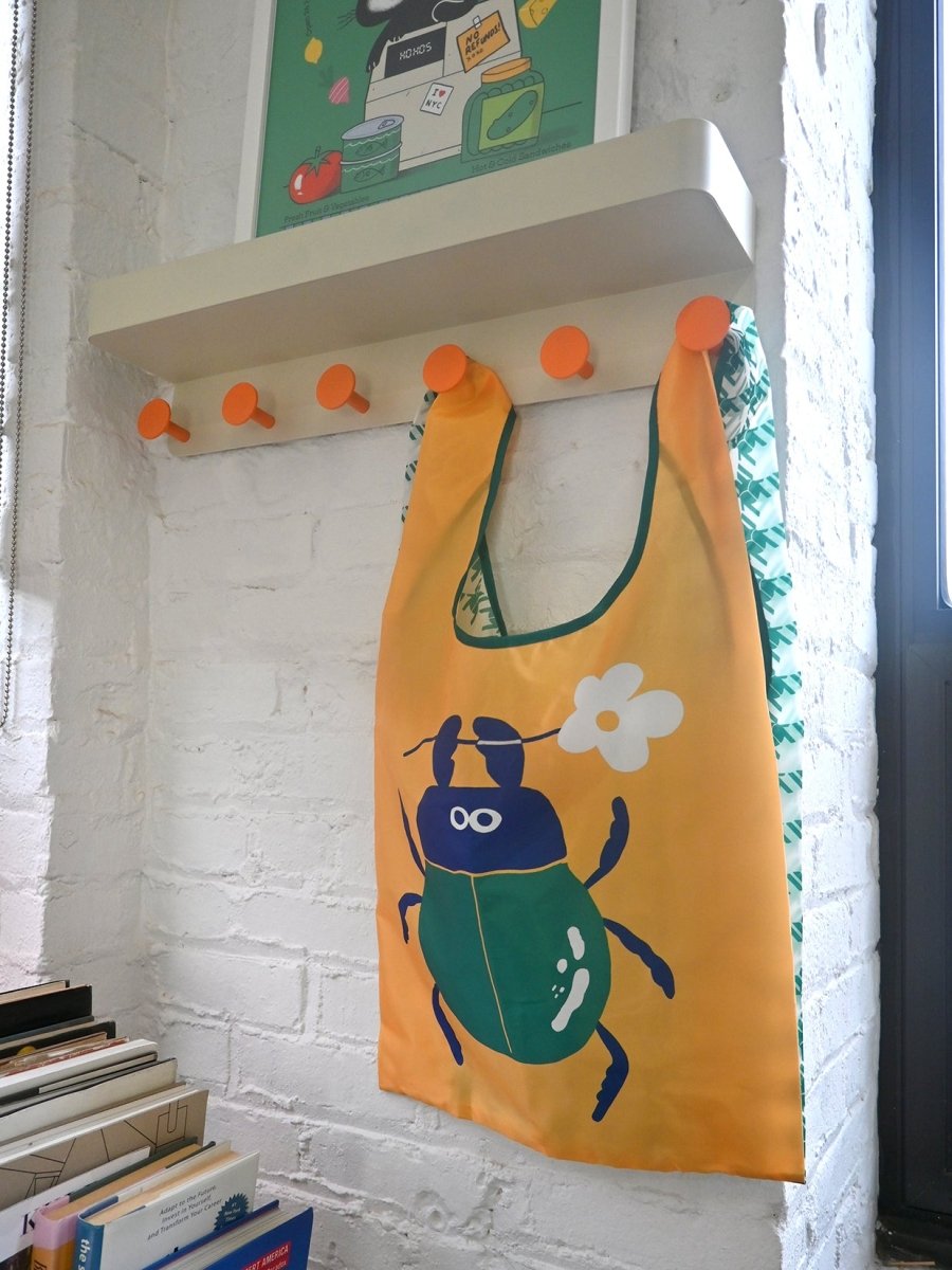 "Grub Grab Bag" Reusable Bag. Designed by HO HOS HOLE IN THE WALL.